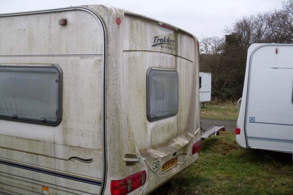 <span style="font-weight: bold;">Caravan cleaning</span> 